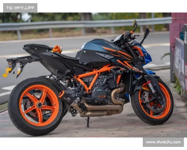 KTM 超级公爵 双R上市,24万起,1:1推重比 KTM 超级公爵 双R上市,24万起,1:1推重比